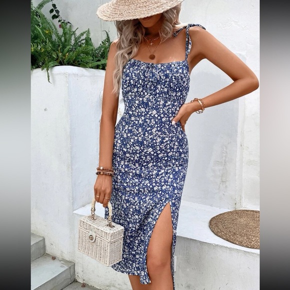 Ditsy Floral Print Tie Shoulder Split Thigh Cami Dress - Picture 1 of 3